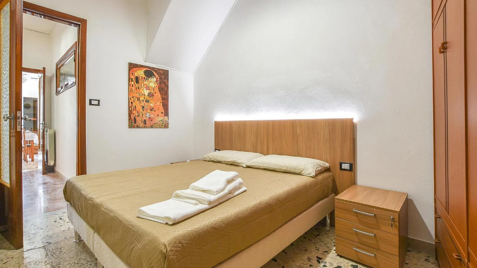 1 Bedroom Gorgeous Apartment In Chiaramonte Gulfi Italië